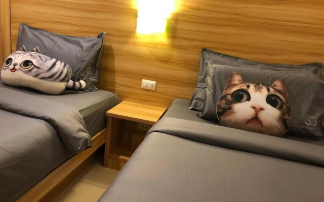 Cat Story Hotel