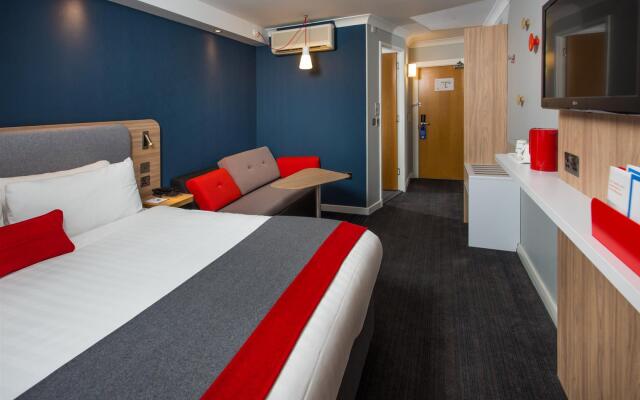 Holiday Inn Express Edinburgh - Leith Waterfront, an IHG Hotel