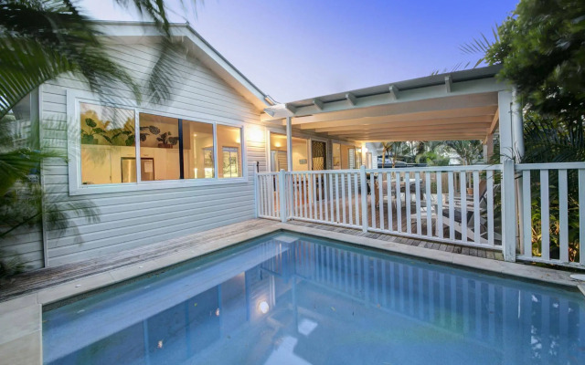 A PERFECT STAY –A Summer Cottage Byron Bay
