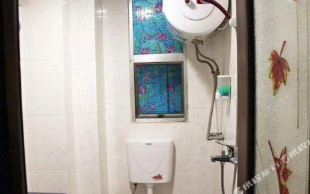 Jiayun Hotel (Shenzhen Longhua subway station store)