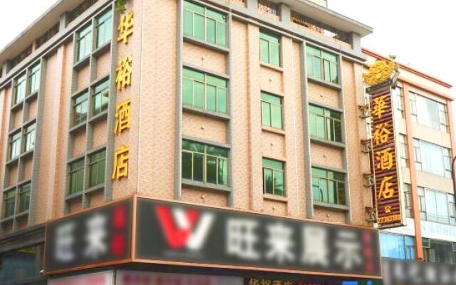 Huayu Hotel