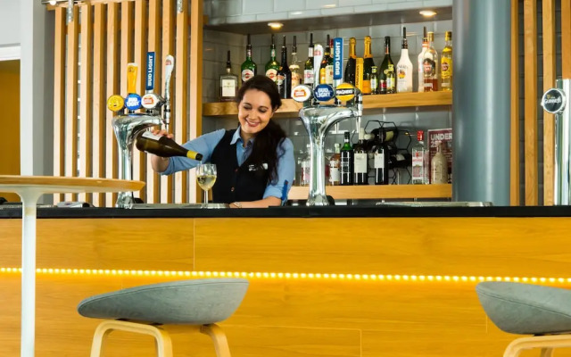 Holiday Inn Express Leeds Armouries