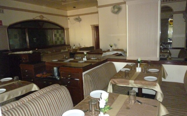 Hotel Shree Yash