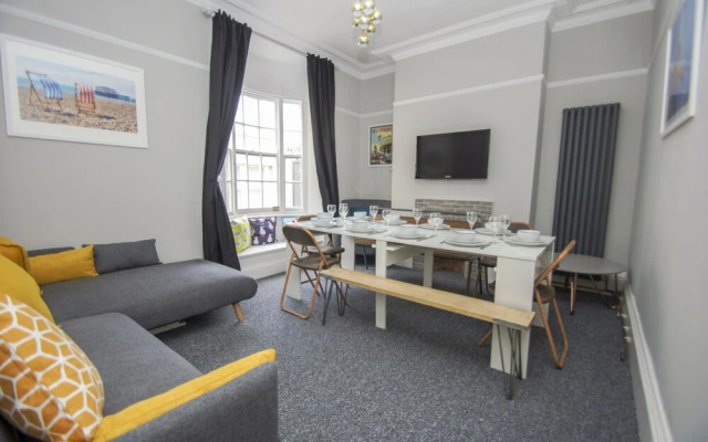 Mucky Duck House Central by Brighton Holiday Lets
