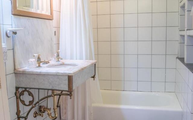 Justine Inn Savannah