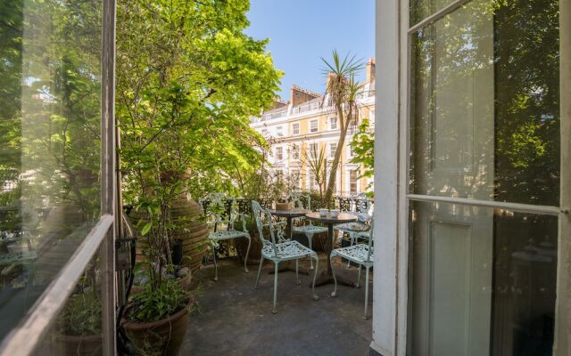 Stunning Paddington Home by Hyde Park