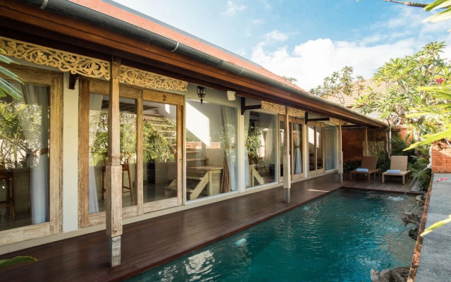 Istha Puri By Dwaraloka