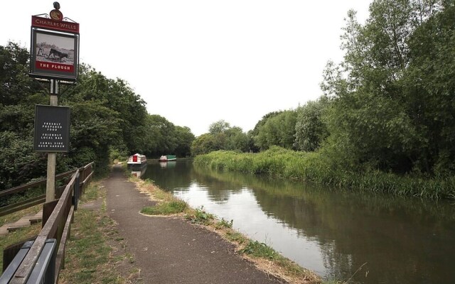 Stunning 1-bed Apartment in Milton Keynes