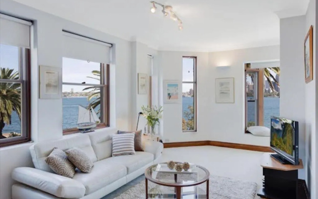 Postcard Views of Iconic Sydney Harbour - CP302