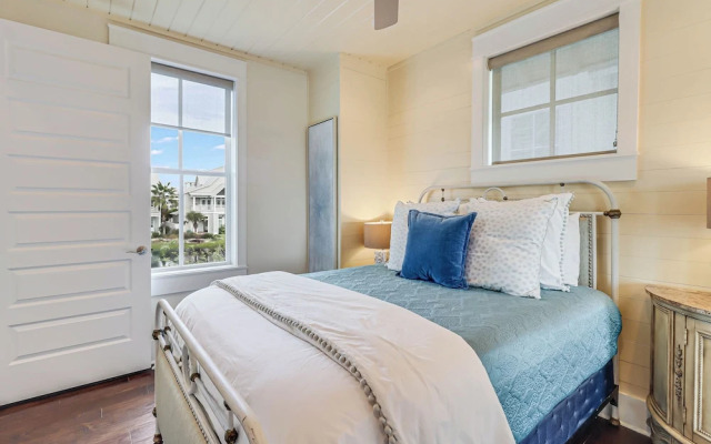 Seaside Shanty 125 SE