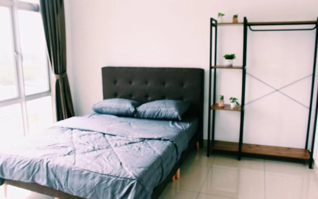 【Manhanttan Mount Austin】The Bubble Room - 6 pax