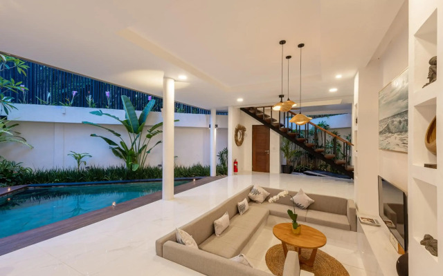 Villa La Sirena 4 by Nagisa Bali