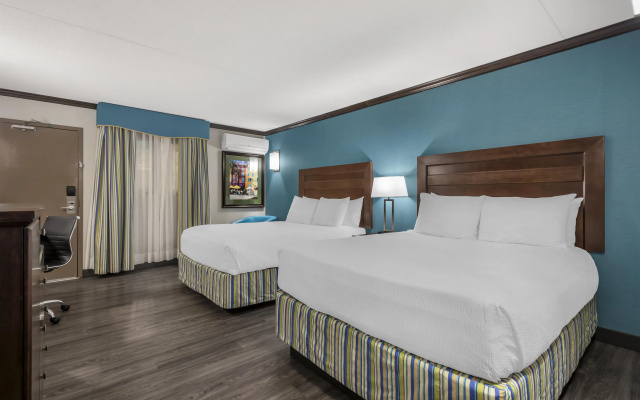 Best Western Plus Port O'Call Hotel