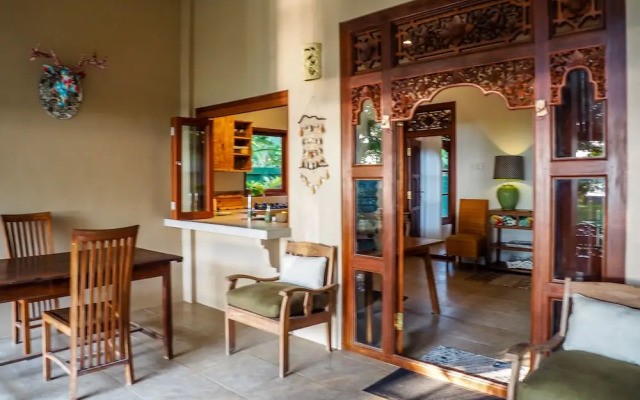 Devi's Place Tejakula