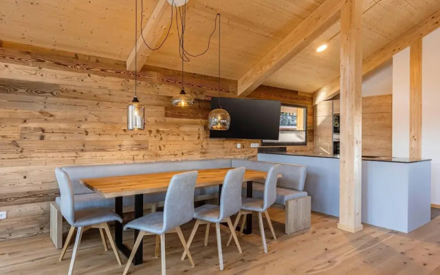 Nice Chalet With Sauna