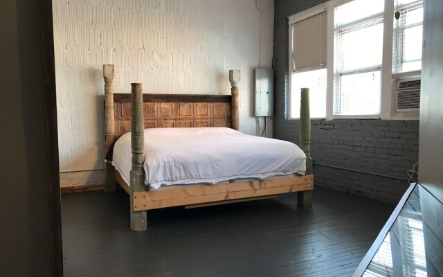 Handsome Chic Loft