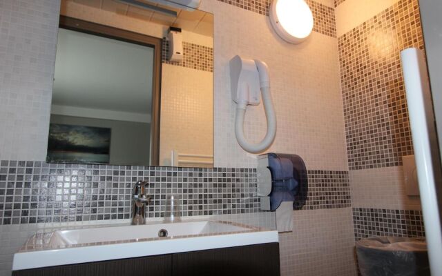 Residence Hoteliere Sarah Bernard