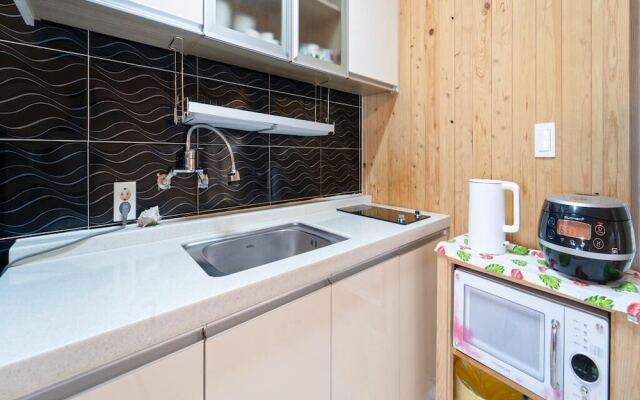 Jeju Sunflower Pension