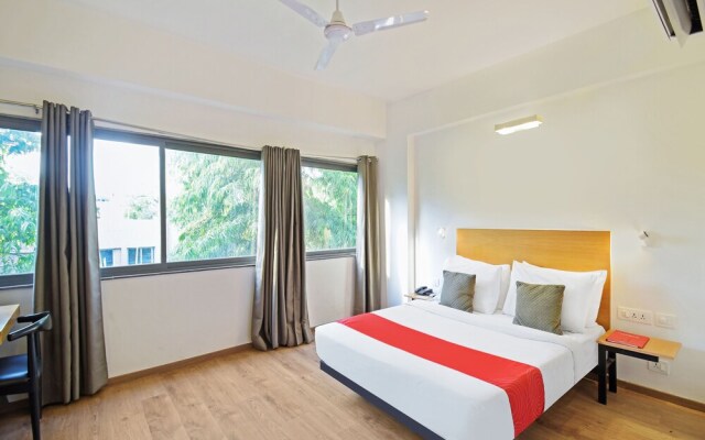 OYO Townhouse 030 Ashram Road Ahmedabad