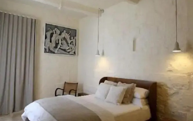 The King George Village Boutique Living