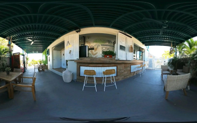 Turtle Bay Inn