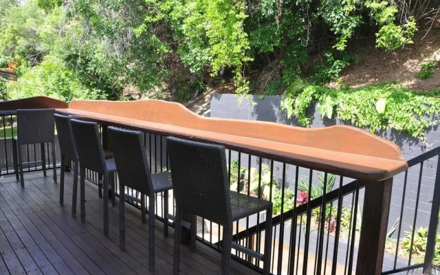 Yeppoon Beachhouse - Hostel