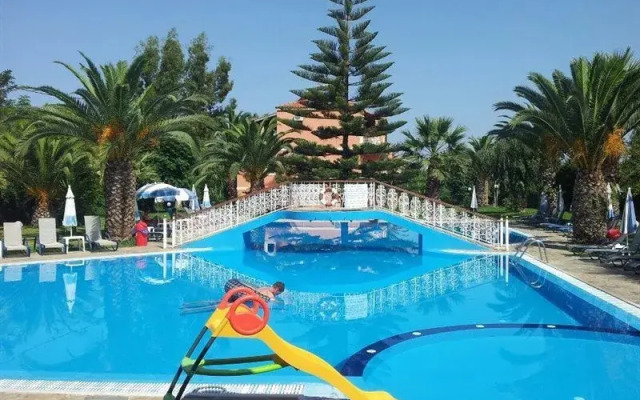 Villa Helen Apartments