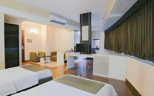 Hotel Oval Surabaya