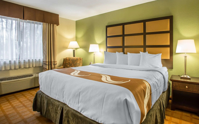 Quality Inn & Suites Marinette