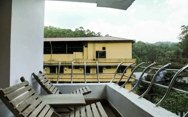 OYO 10641 Hotel Misty Hills