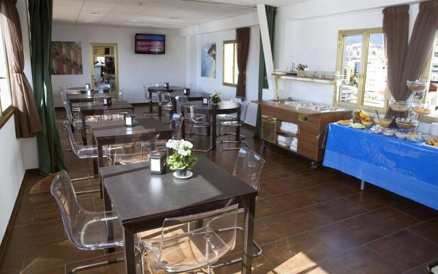 Hotel Adonis Capital