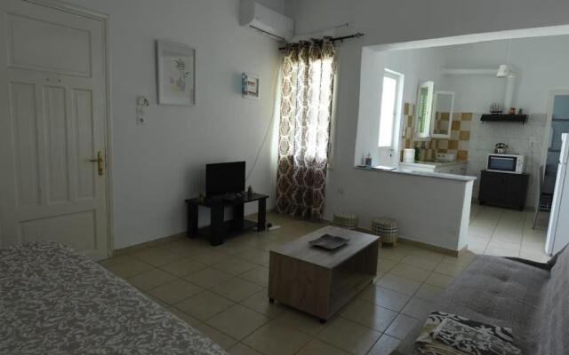 Hermes Apartment-2