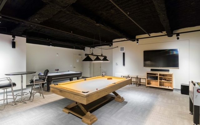 Luxury 1BR Condos in California Building