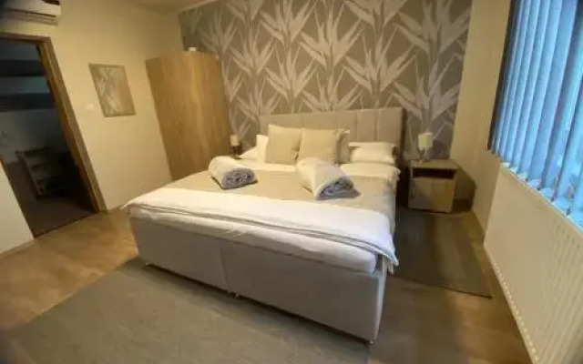 Riviéra Vendégház & Apartman