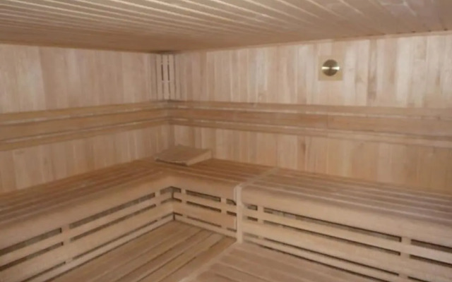 Hohe Lith 4.09 Modern Retreat