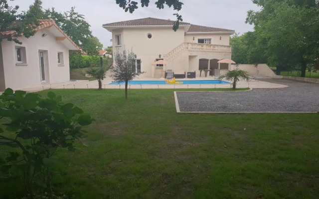 maison calme et spacieuse
