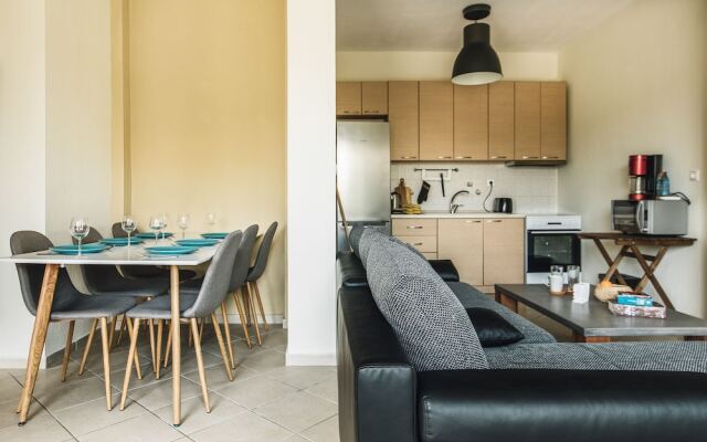 Chloe Apartments by QR booking