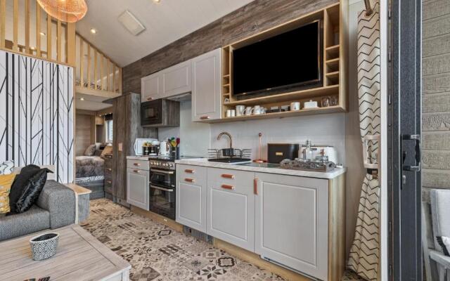 The Escape - Luxury Pod Close to Beach
