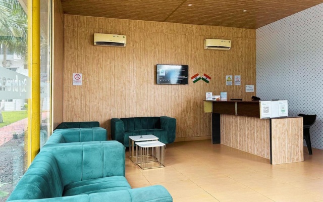 Bay Breeze Hotels & Resorts