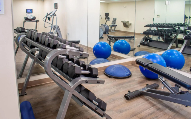 Holiday Inn Express & Suites Yorkville by IHG