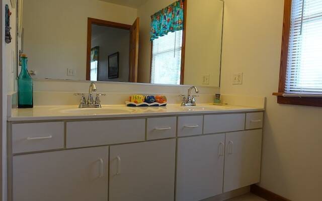 Wavecrest 3 Bedrooms 2 Bathrooms Home