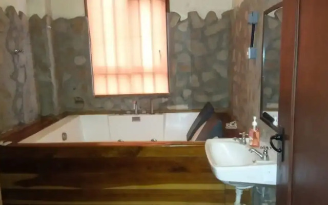Kamaki House