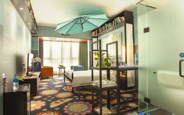 Magpie Art Hotel