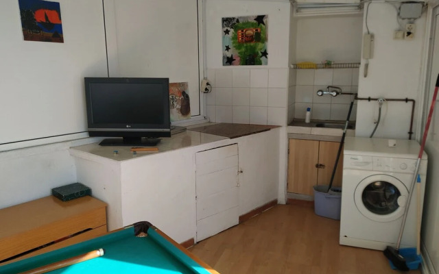 Apartamento con chillout, BBQ y playa a 2 min.