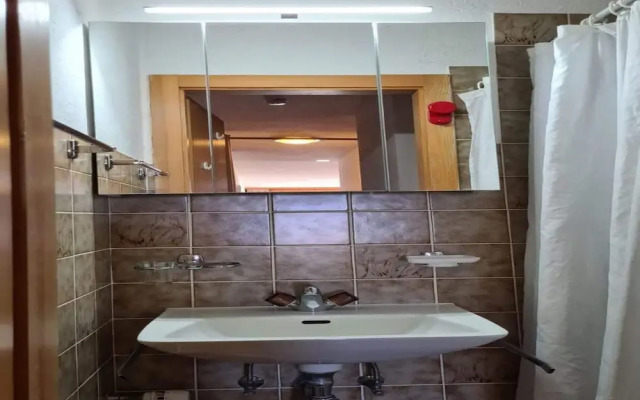 Modern Apartment With Views