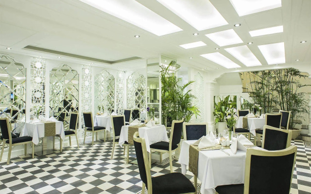 Minerva Church Hotel