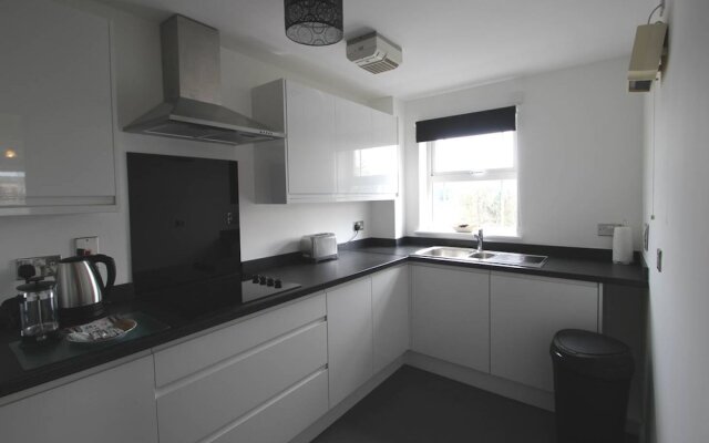 Clarendon Court