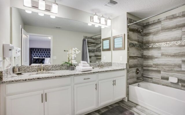 1592slice 5 Bedroom Townhouse