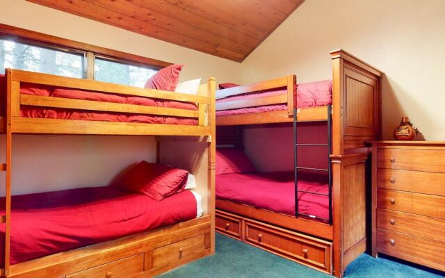 Winterset 12 Centrally Located, Cozy, Washer Dryer by RedAwning