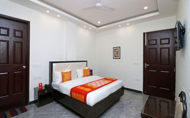 OYO 9977 Jagat Residency